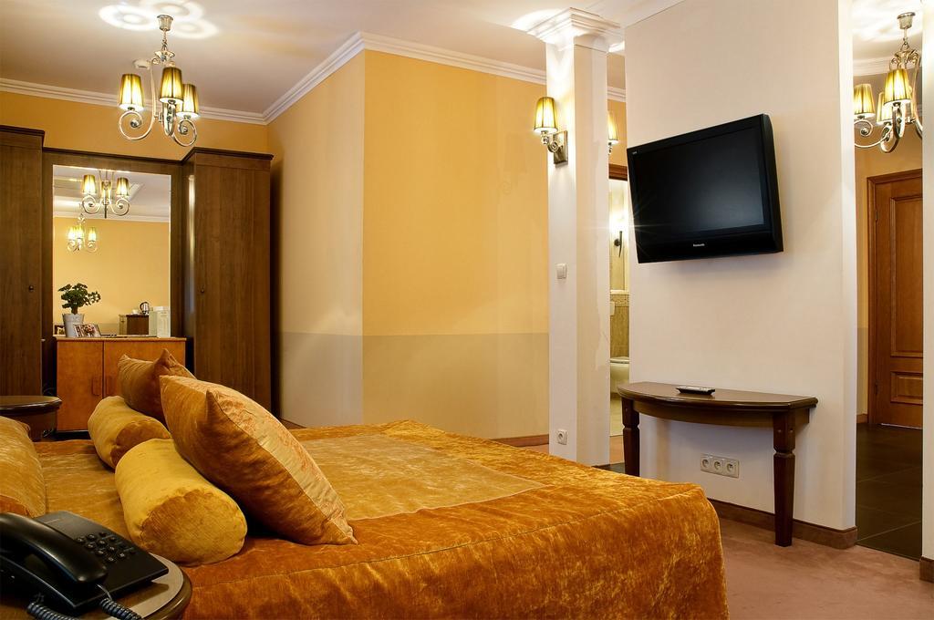 Hotel Aleksander Włocławek Esterno foto