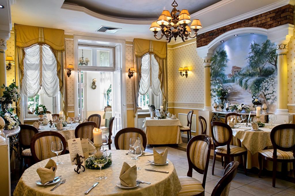 Hotel Aleksander Włocławek Esterno foto