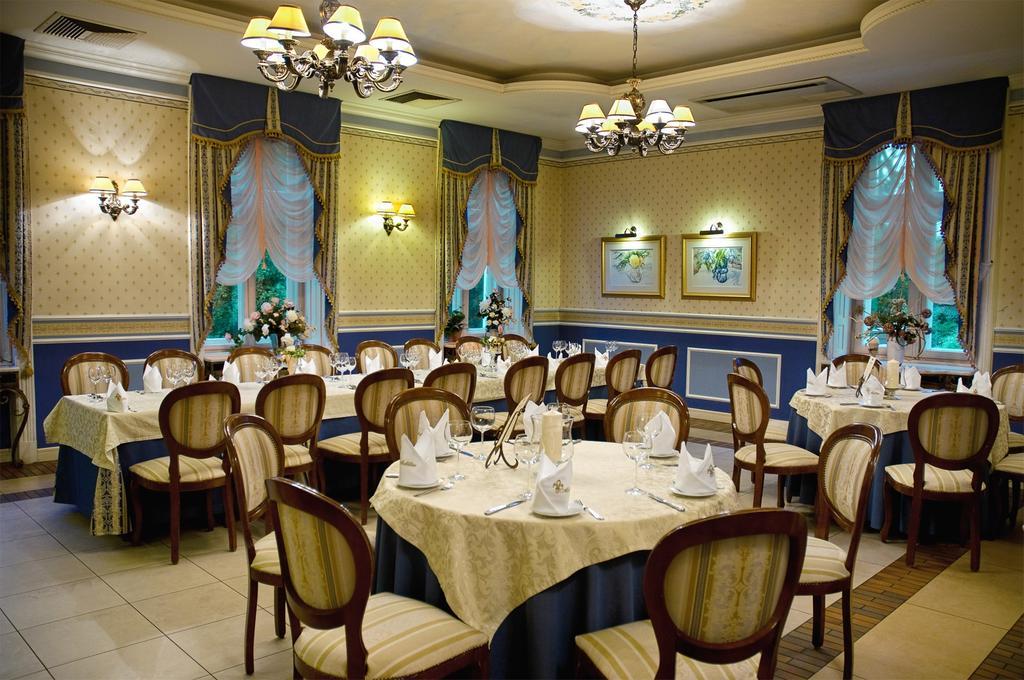Hotel Aleksander Włocławek Esterno foto